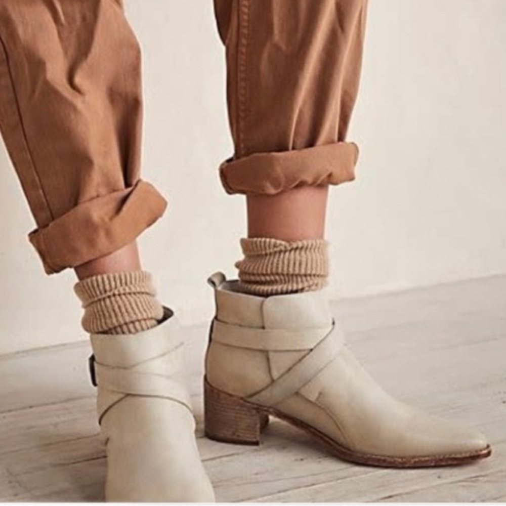 Free People‎ Back Loop Ankle Boot - Picture 8 of 8